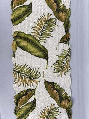 Tropical Leaf and Striped Reversible Quilted Table Runner Scalloped Edge 14x 53